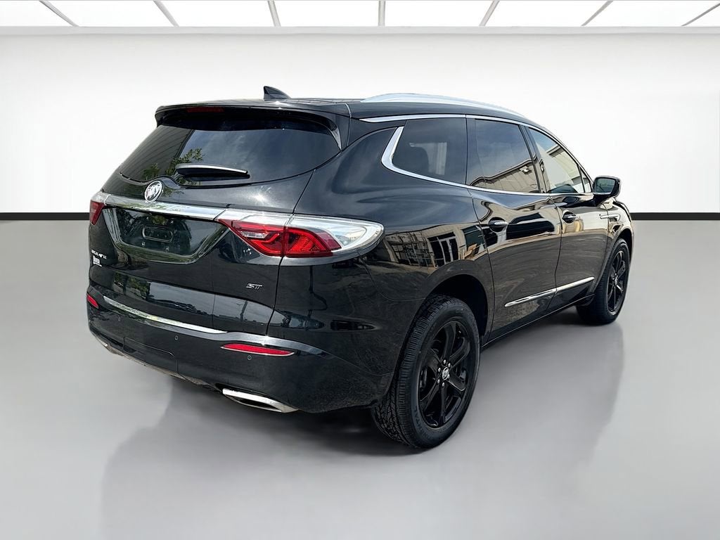 2024 Buick Enclave — detail view