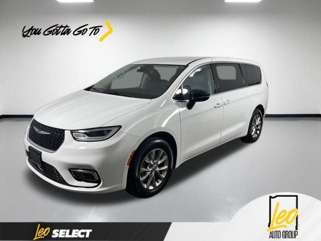 2024 Chrysler Pacifica Touring L AWD in White — front three-quarter view