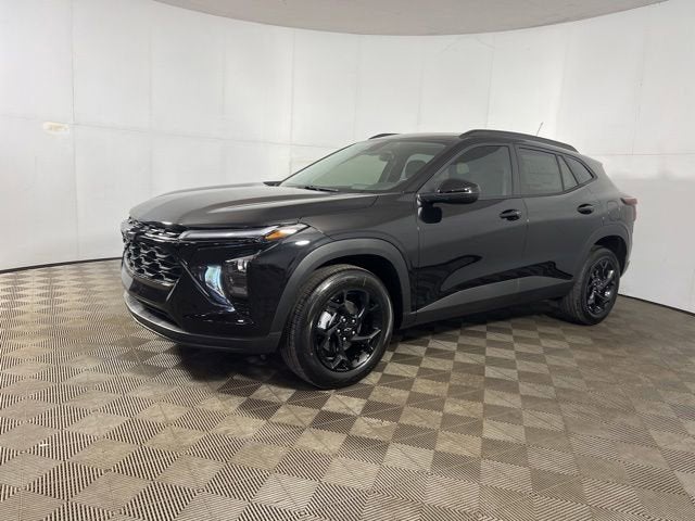 2026 Chevrolet Trax LT in Mosaic Black Metallic — front three-quarter view