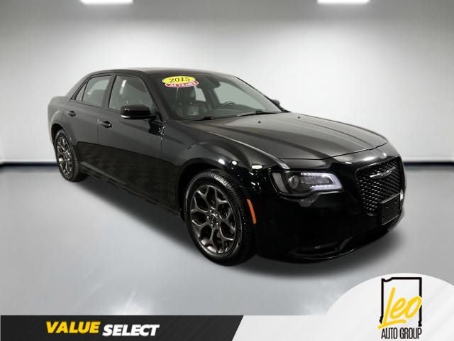 2015 Chrysler 300 — interior view