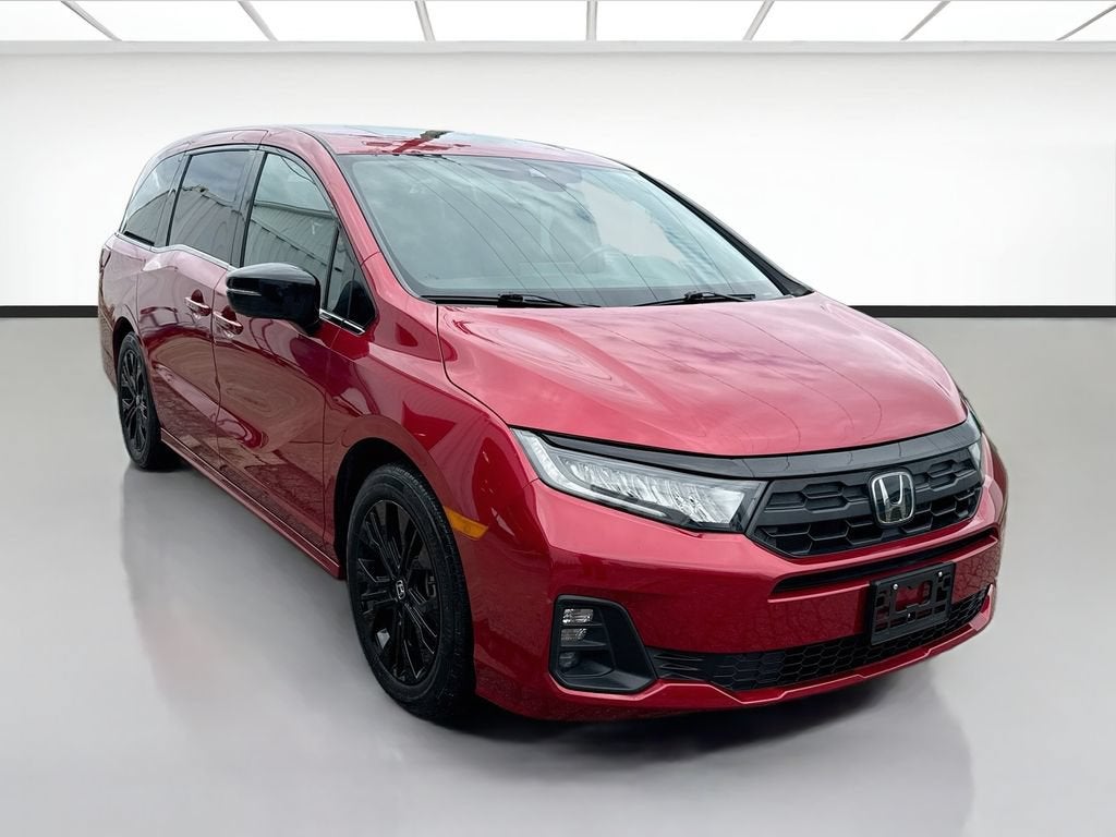 2025 Honda Odyssey — rear three-quarter view