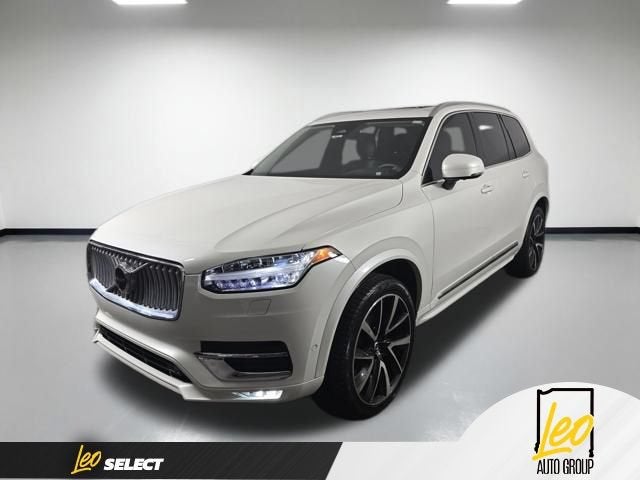 2023 Volvo XC90 B6 Plus 7-Seater in White — front three-quarter view
